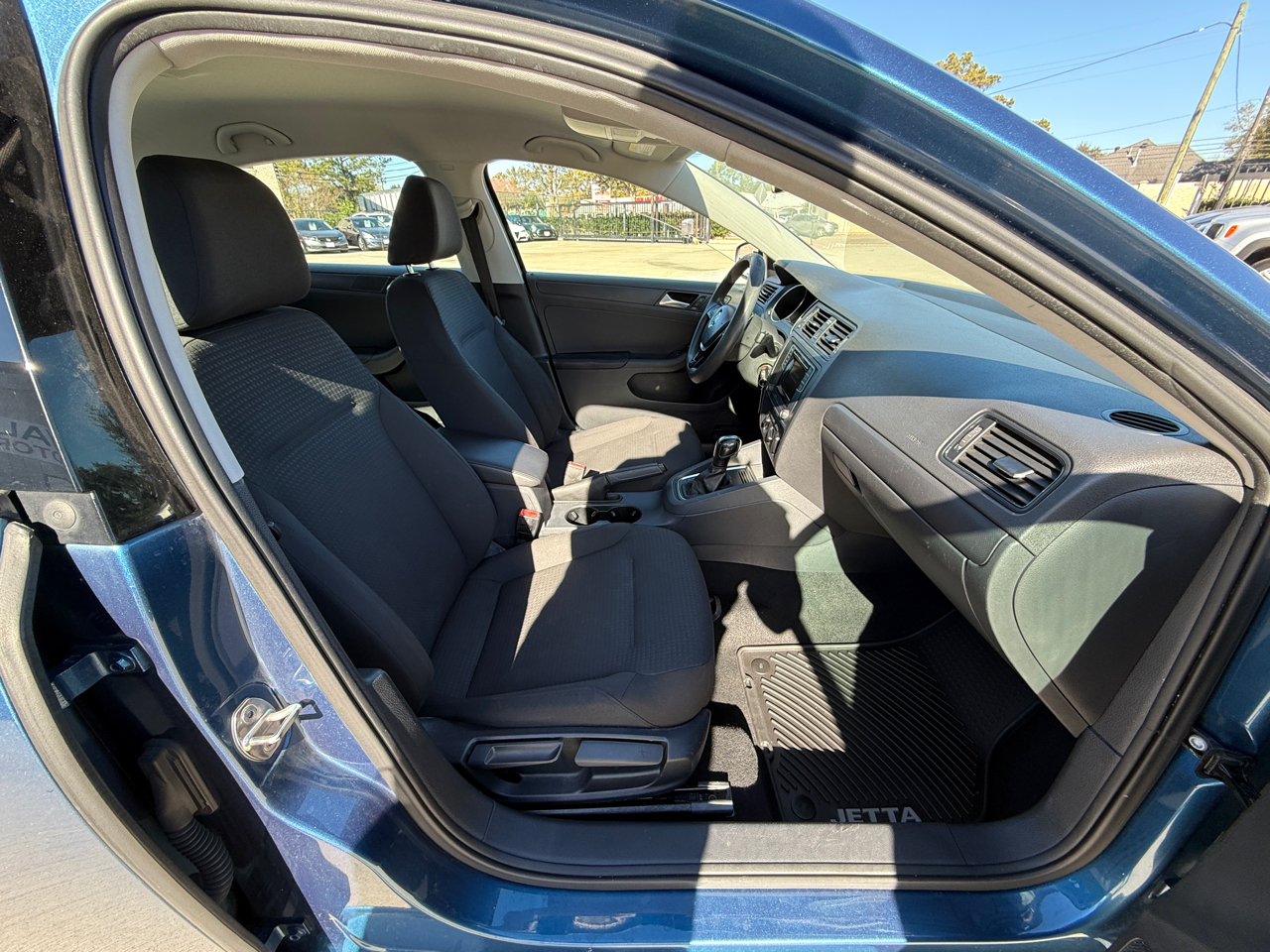 Volkswagen Jetta 1.4T S w/Technology 6A 2016