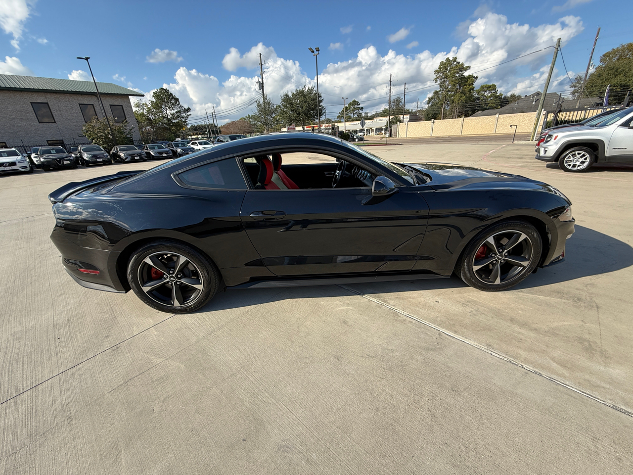 Ford Mustang EcoBoost Coupe 2018