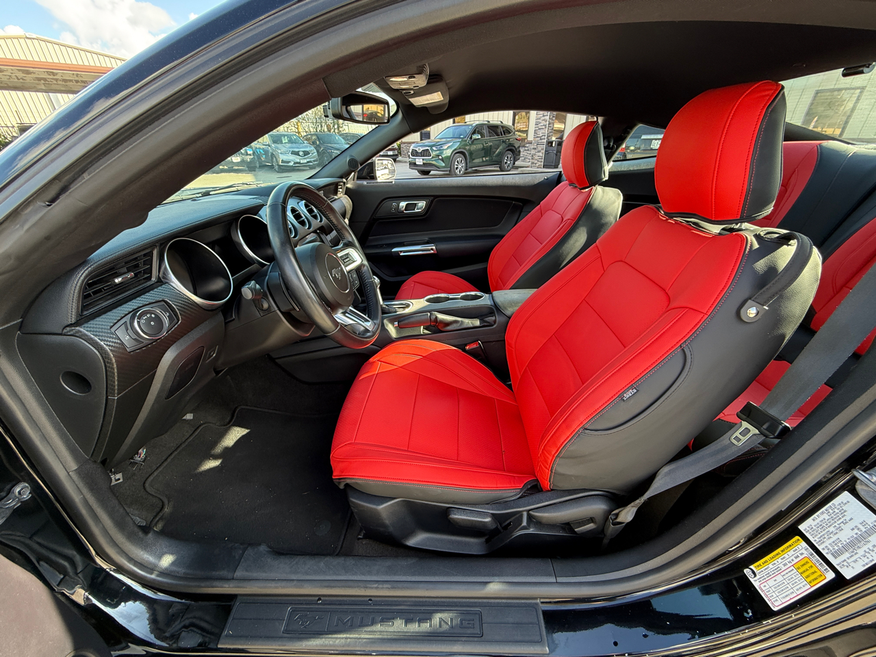 Ford Mustang EcoBoost Coupe 2018