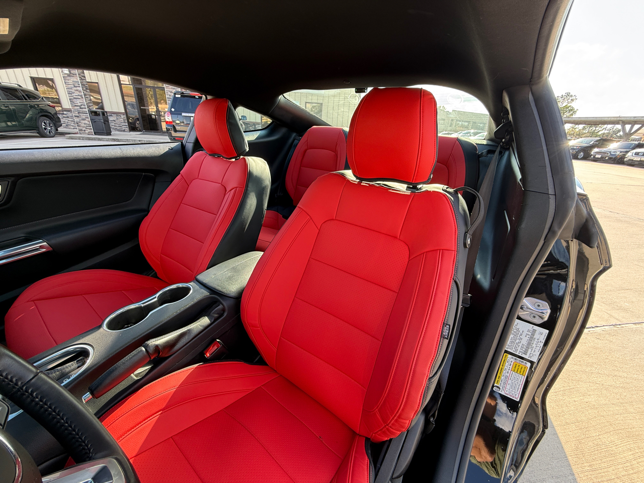 Ford Mustang EcoBoost Coupe 2018