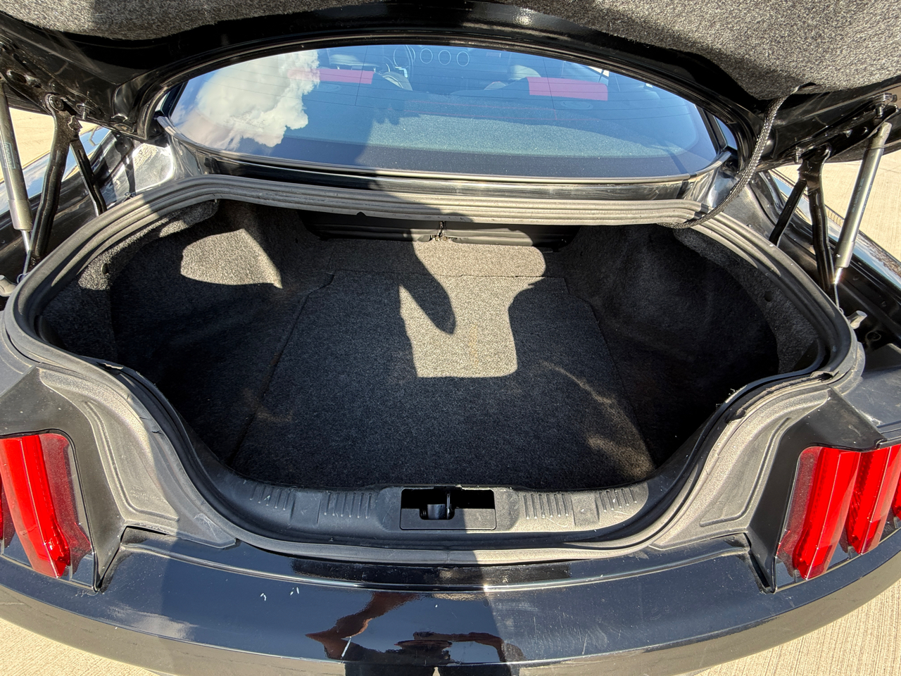 Ford Mustang EcoBoost Coupe 2018