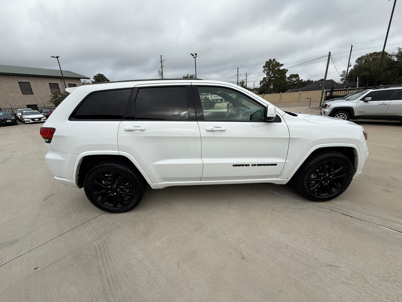 Jeep Grand Cherokee Laredo E 2WD 2021