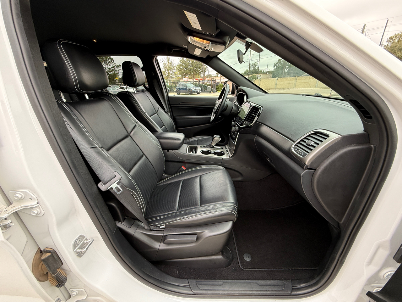 Jeep Grand Cherokee Laredo E 2WD 2021