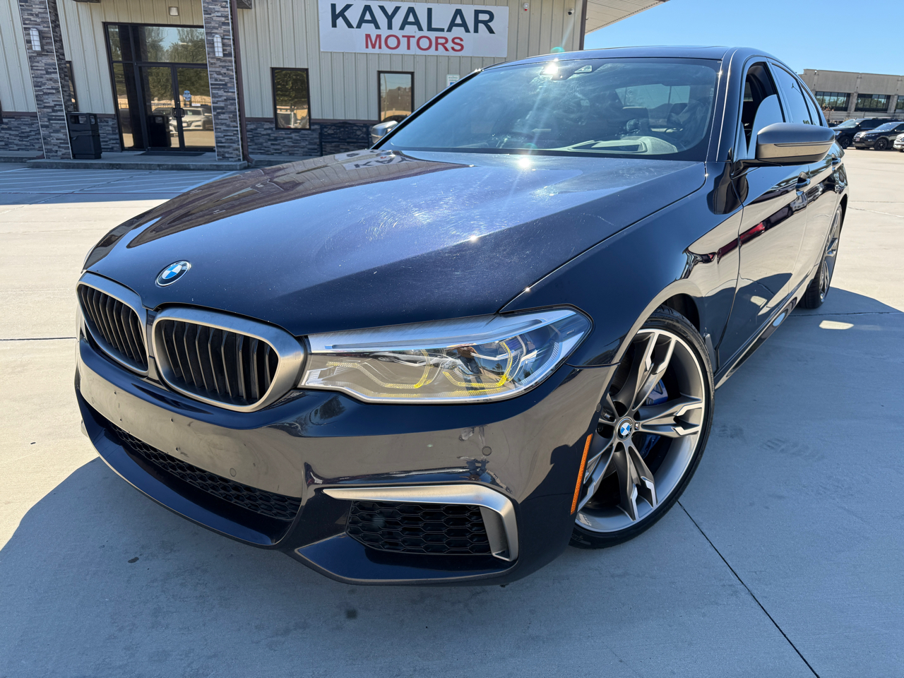 BMW 5-Series M550i xDrive 2020