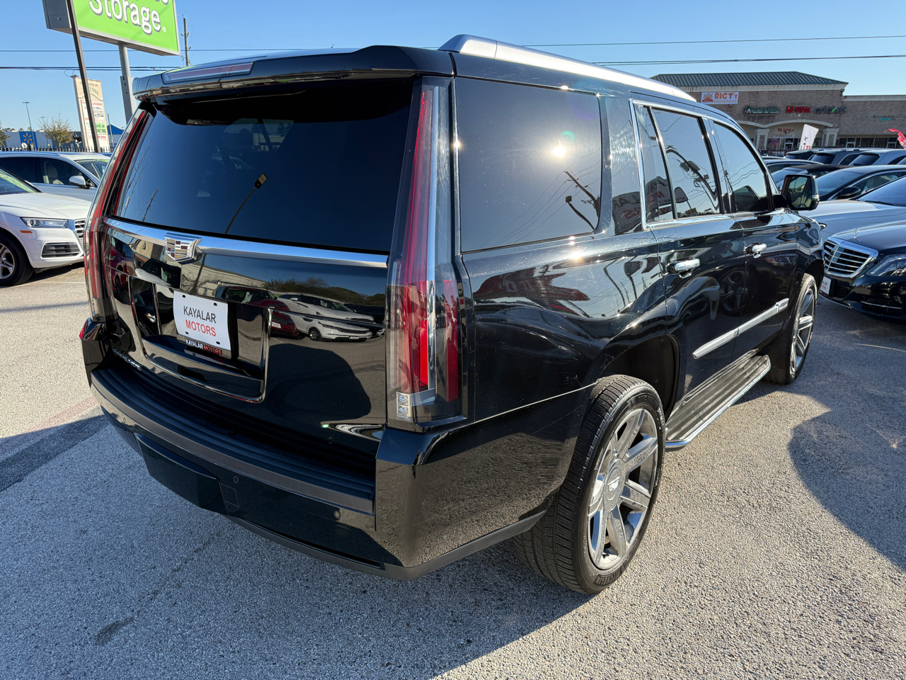 Cadillac Escalade 2WD 4dr Luxury Collection 2016