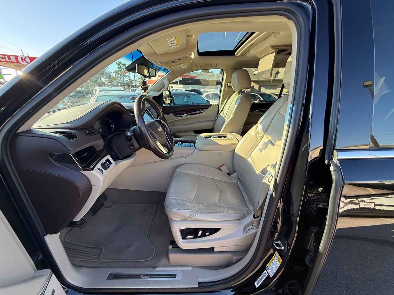 Cadillac Escalade 2WD 4dr Luxury Collection 2016