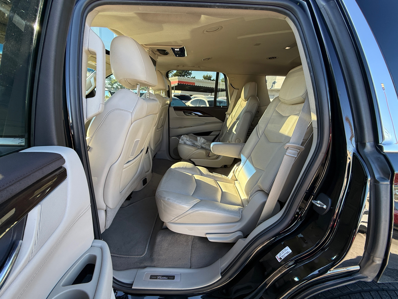 Cadillac Escalade 2WD 4dr Luxury Collection 2016