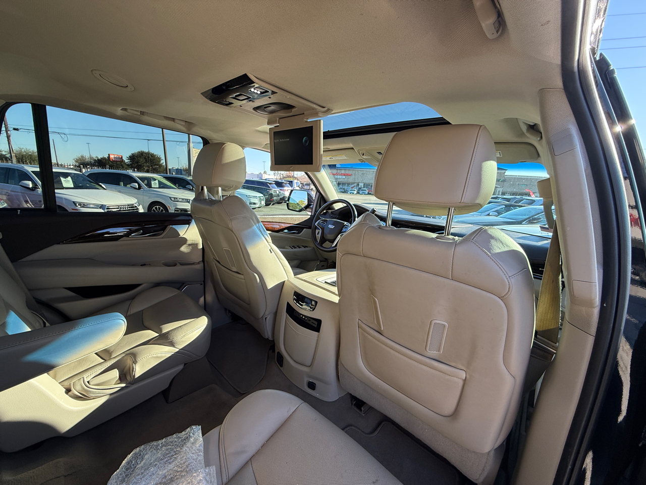 Cadillac Escalade 2WD 4dr Luxury Collection 2016