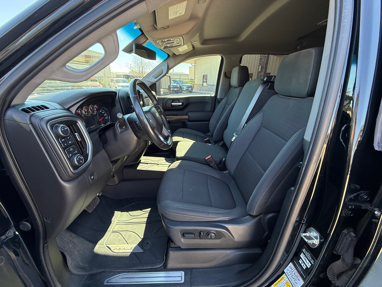 Chevrolet Silverado 1500 1LT Crew Cab 4WD 2020