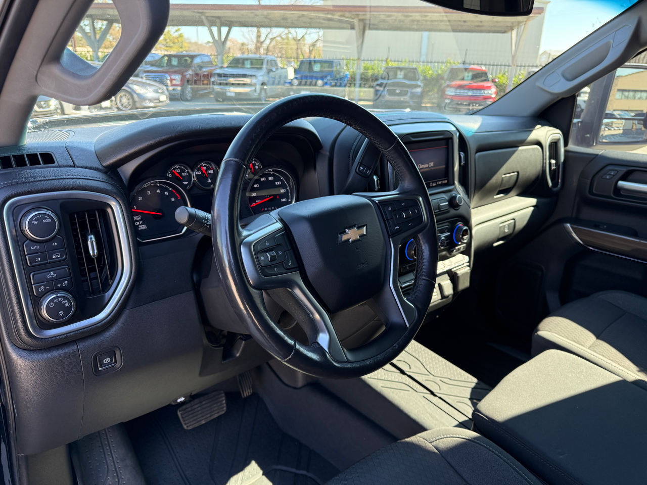 Chevrolet Silverado 1500 1LT Crew Cab 4WD 2020