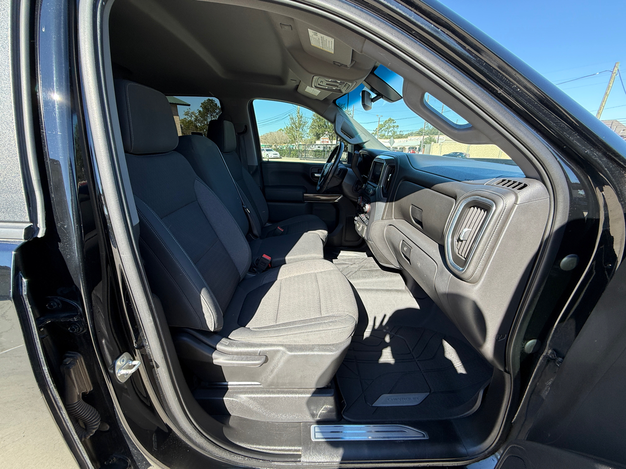 Chevrolet Silverado 1500 1LT Crew Cab 4WD 2020