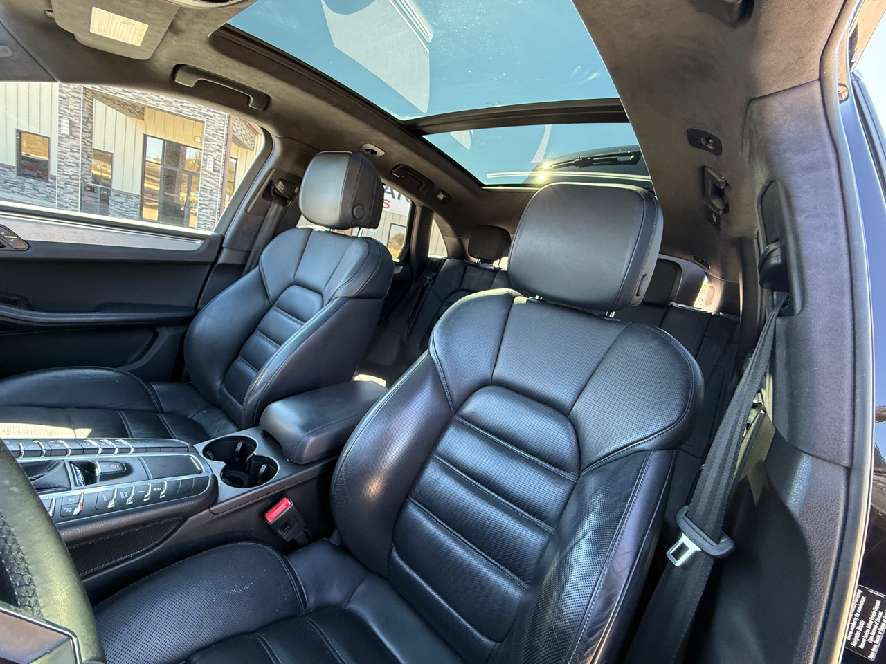 Porsche Macan Turbo 2015