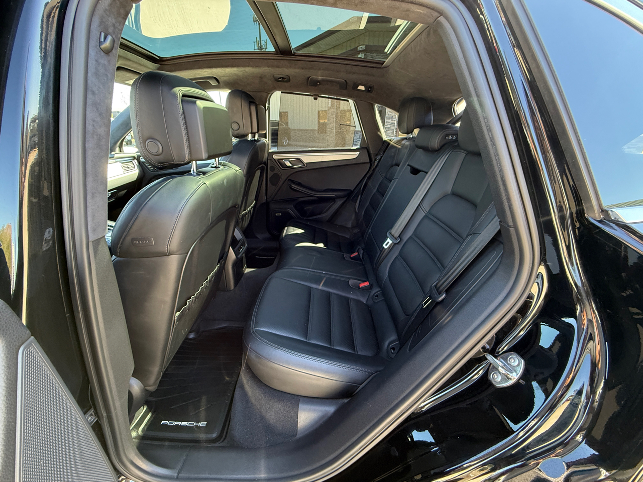 Porsche Macan Turbo 2015