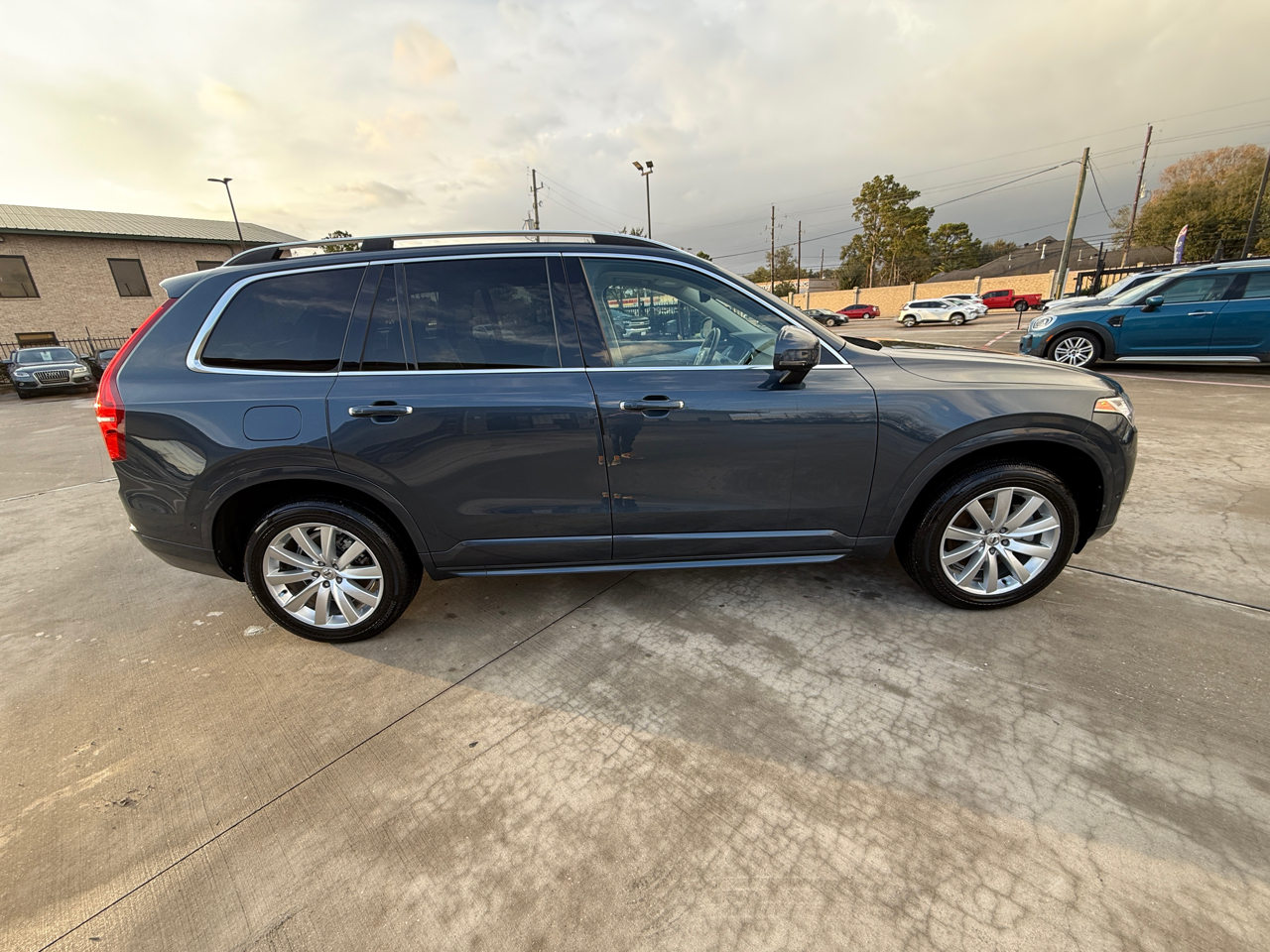 Volvo XC90 T5 Momentum 2018