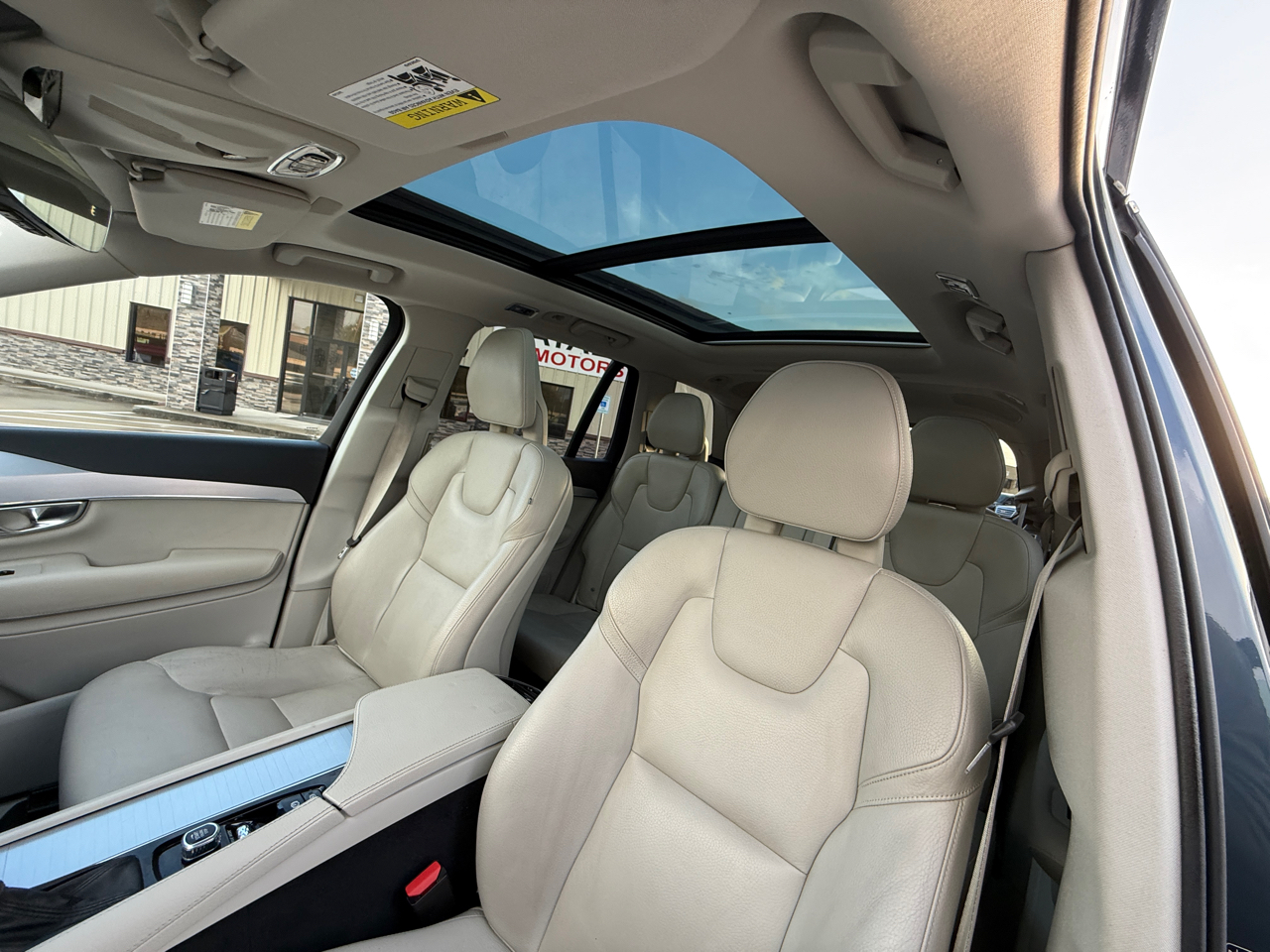 Volvo XC90 T5 Momentum 2018