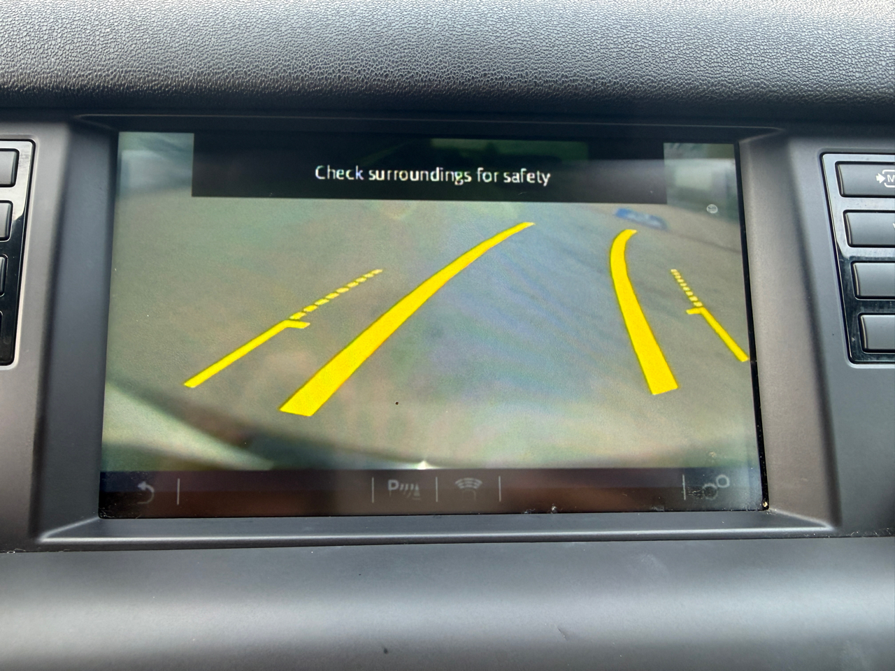 Land Rover Discovery Sport SE 2016