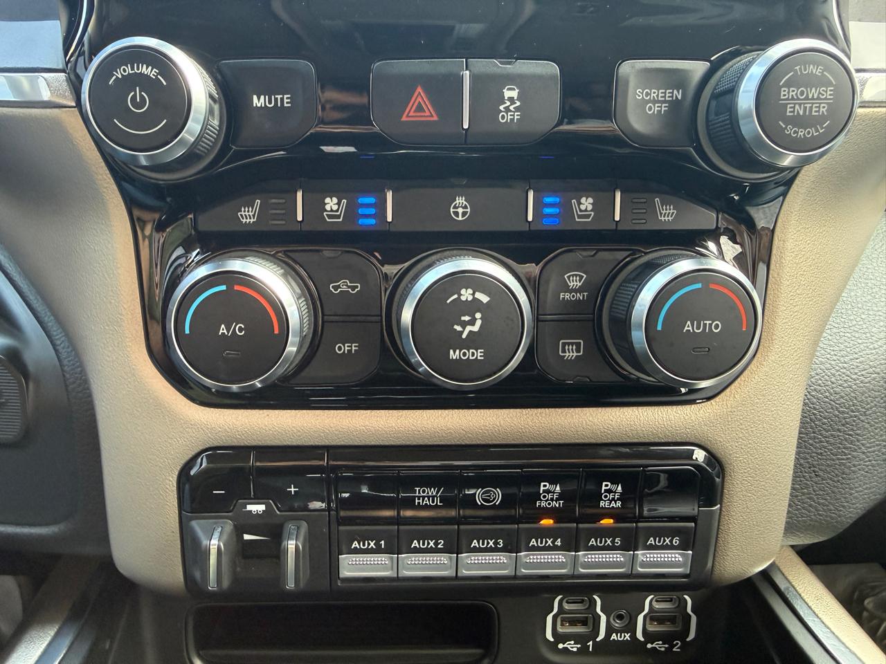 RAM 2500 Laramie Crew Cab SWB 4WD 2020