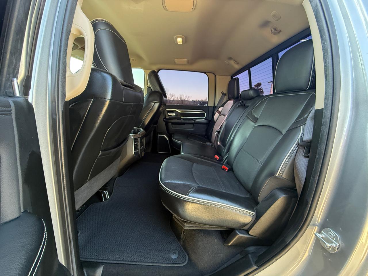 RAM 2500 Laramie Crew Cab SWB 4WD 2020