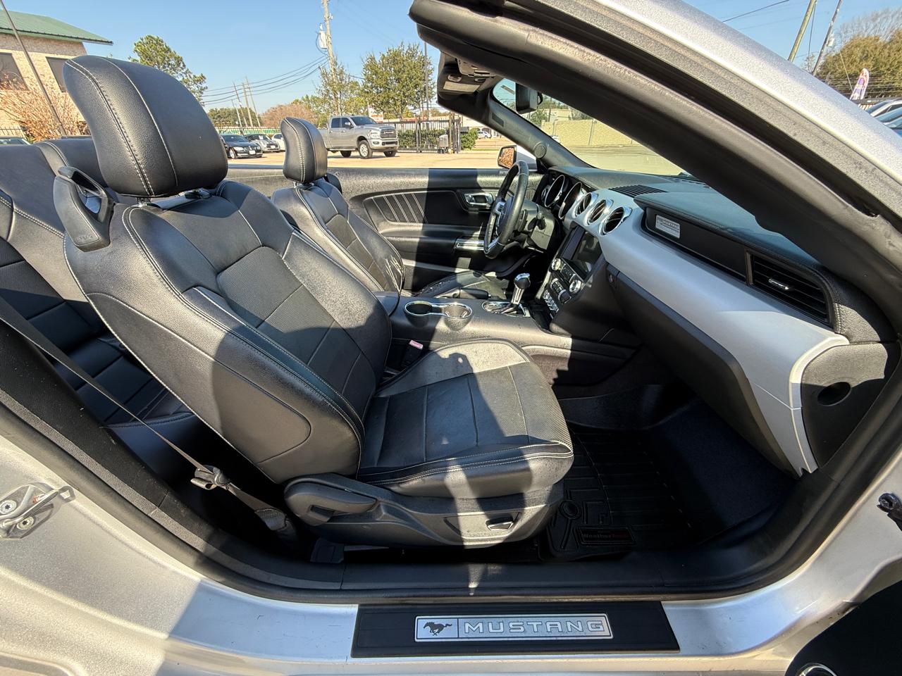 Ford Mustang EcoBoost Premium Convertible 2016