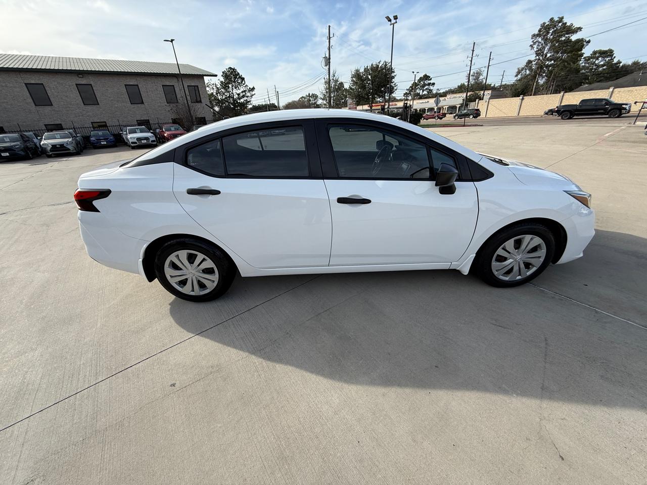 Nissan Versa S CVT 2020