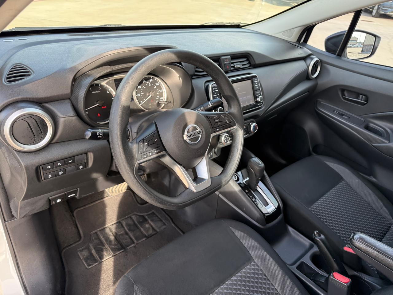 Nissan Versa S CVT 2020
