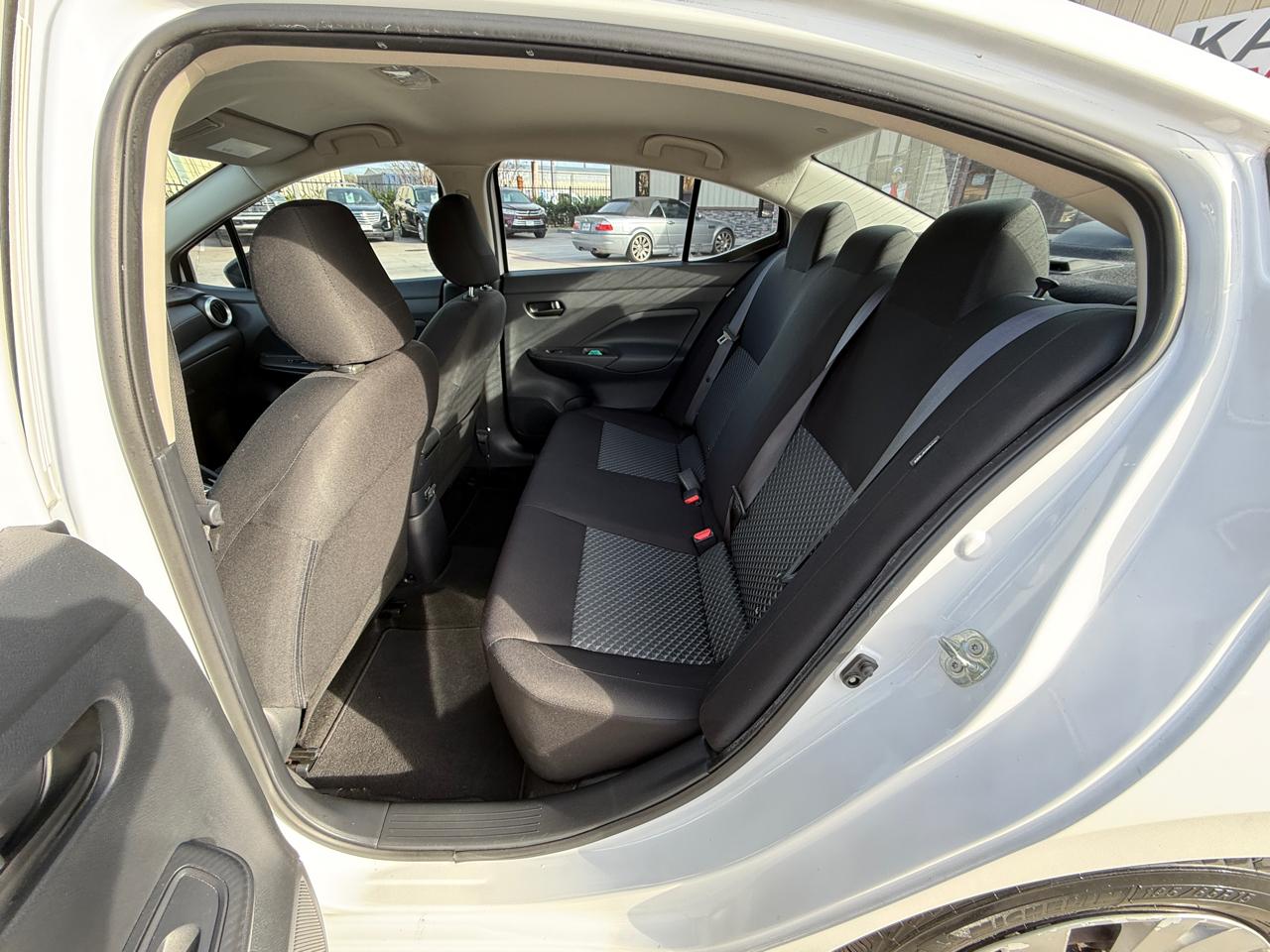 Nissan Versa S CVT 2020