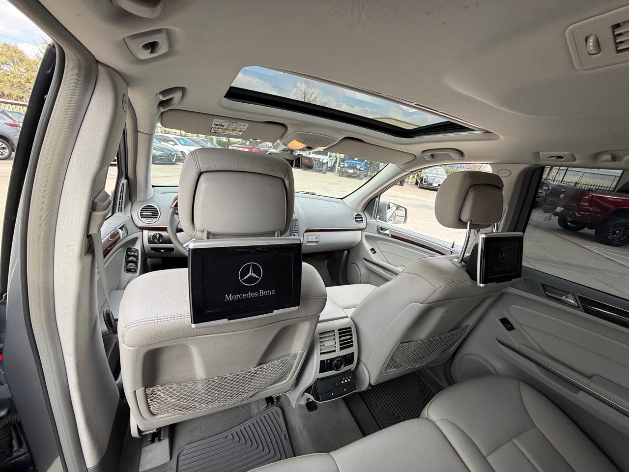 Mercedes-Benz GL-Class GL350 BlueTEC 2011