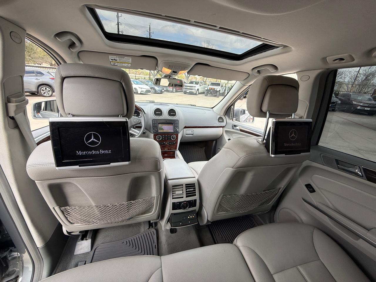 Mercedes-Benz GL-Class GL350 BlueTEC 2011
