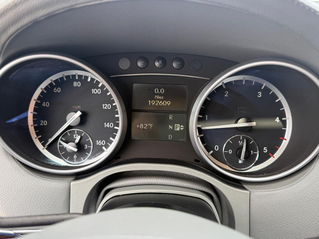 Mercedes-Benz GL-Class GL350 BlueTEC 2011