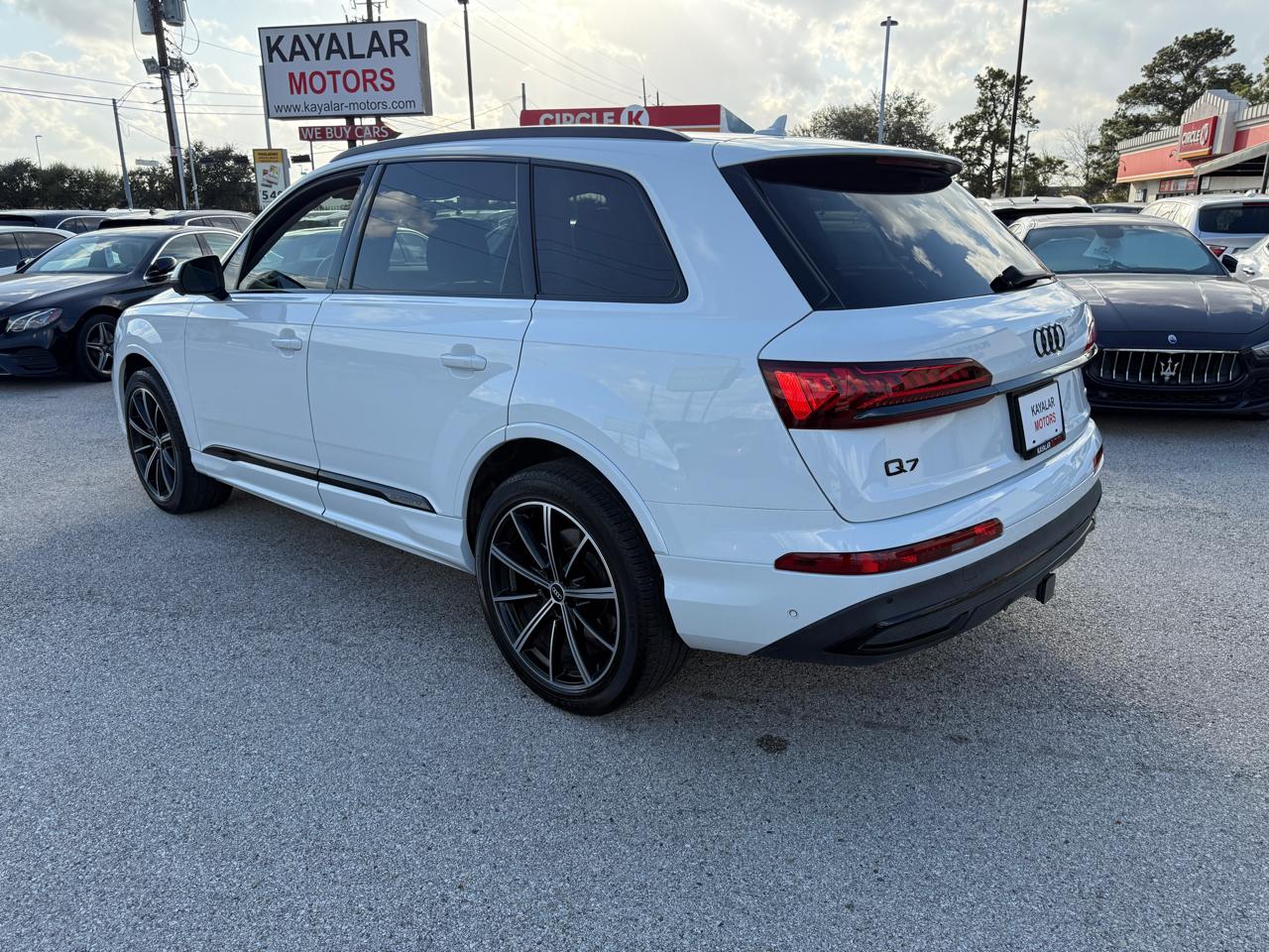 Audi Q7 Premium Plus 55 TFSI quattro 2021