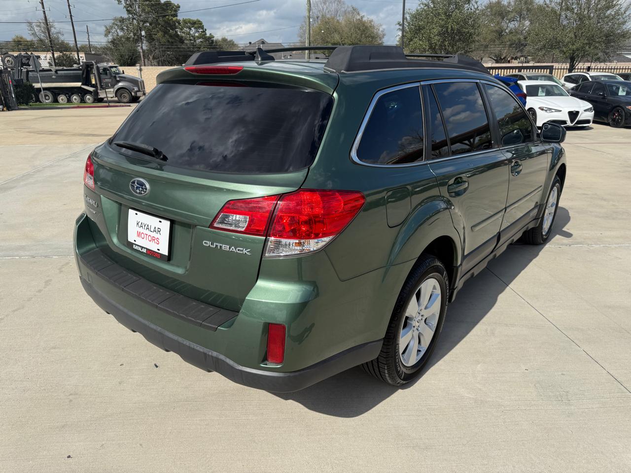 Subaru Outback 2.5i Limited 2012
