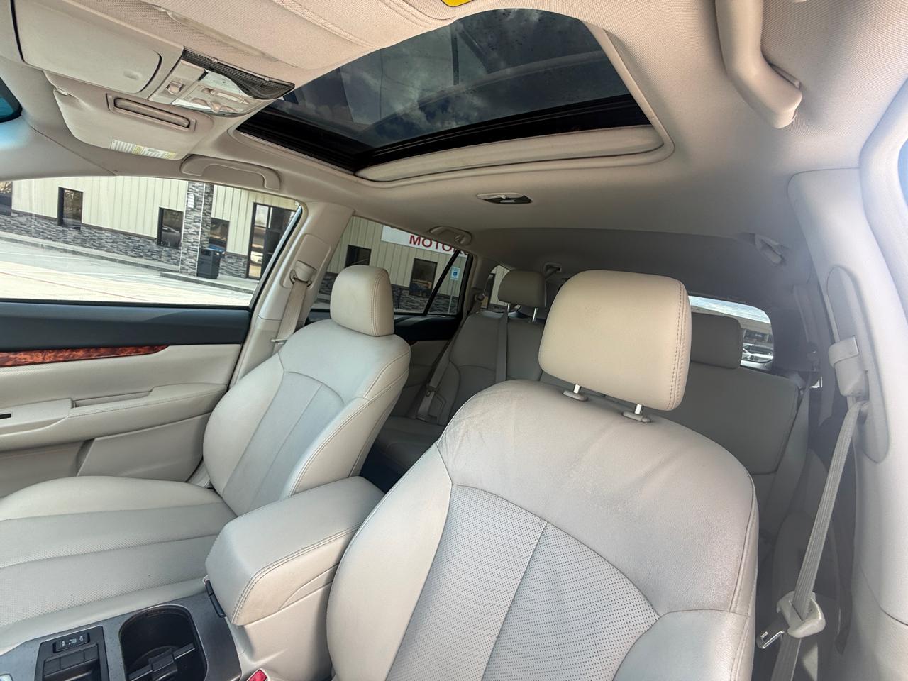 Subaru Outback 2.5i Limited 2012