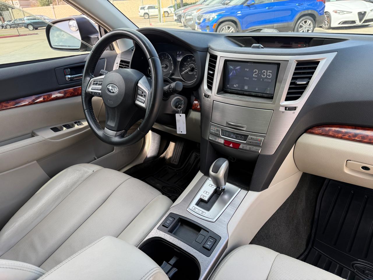 Subaru Outback 2.5i Limited 2012