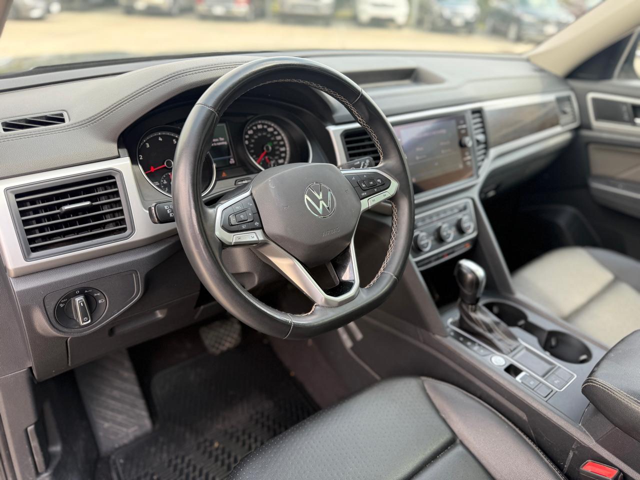 Volkswagen Atlas V6 SE w/Technology 2021
