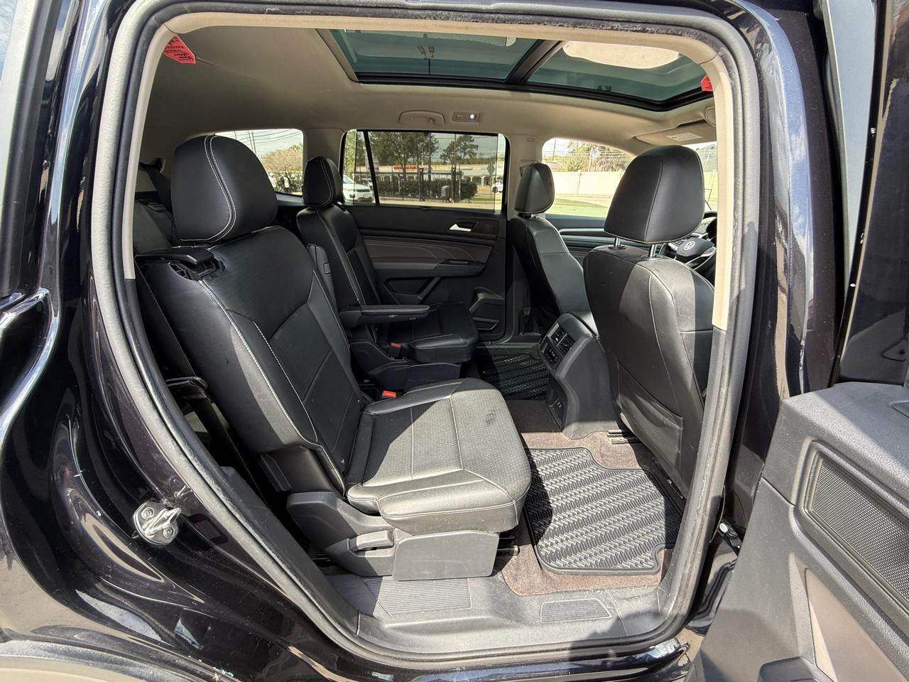 Volkswagen Atlas V6 SE w/Technology 2021