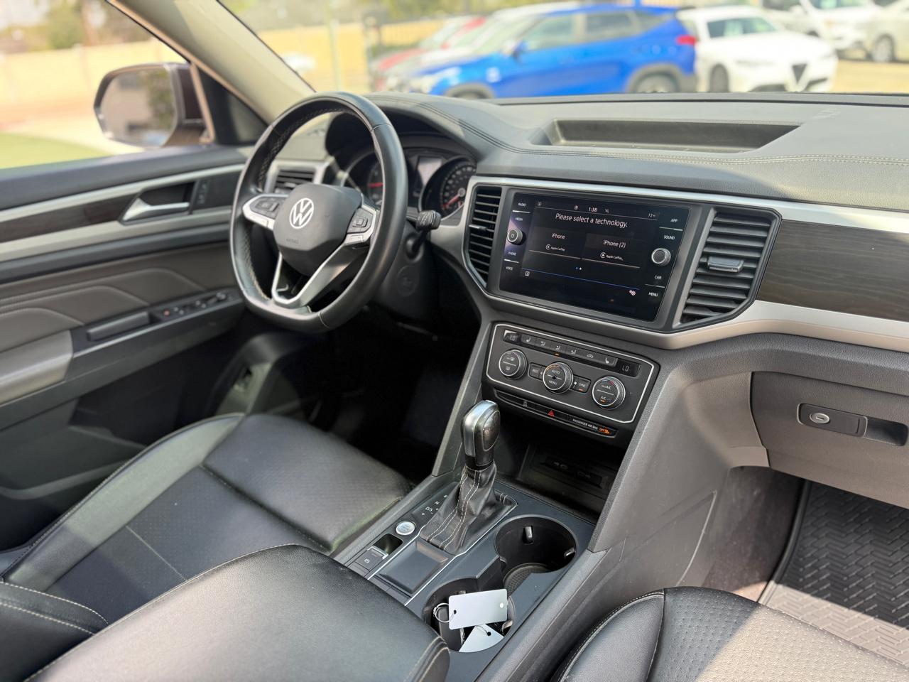 Volkswagen Atlas V6 SE w/Technology 2021