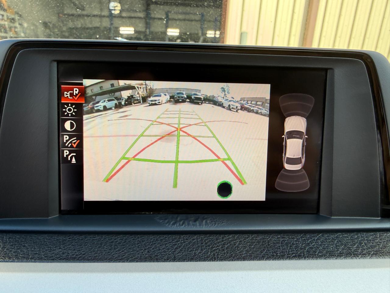 BMW 3-Series 320i Sedan 2017