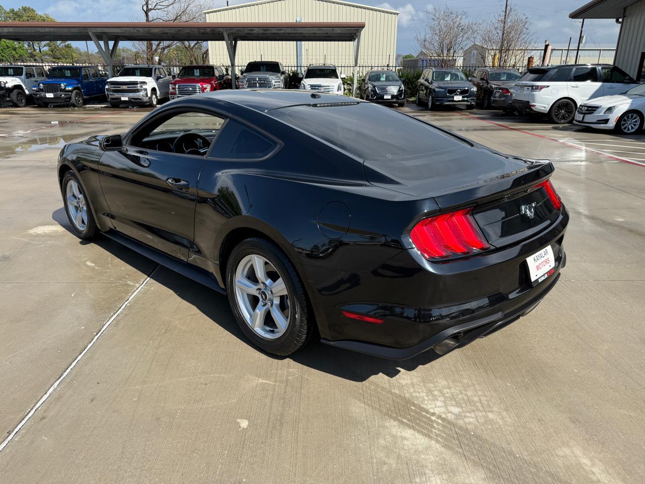 Ford Mustang EcoBoost Coupe 2019