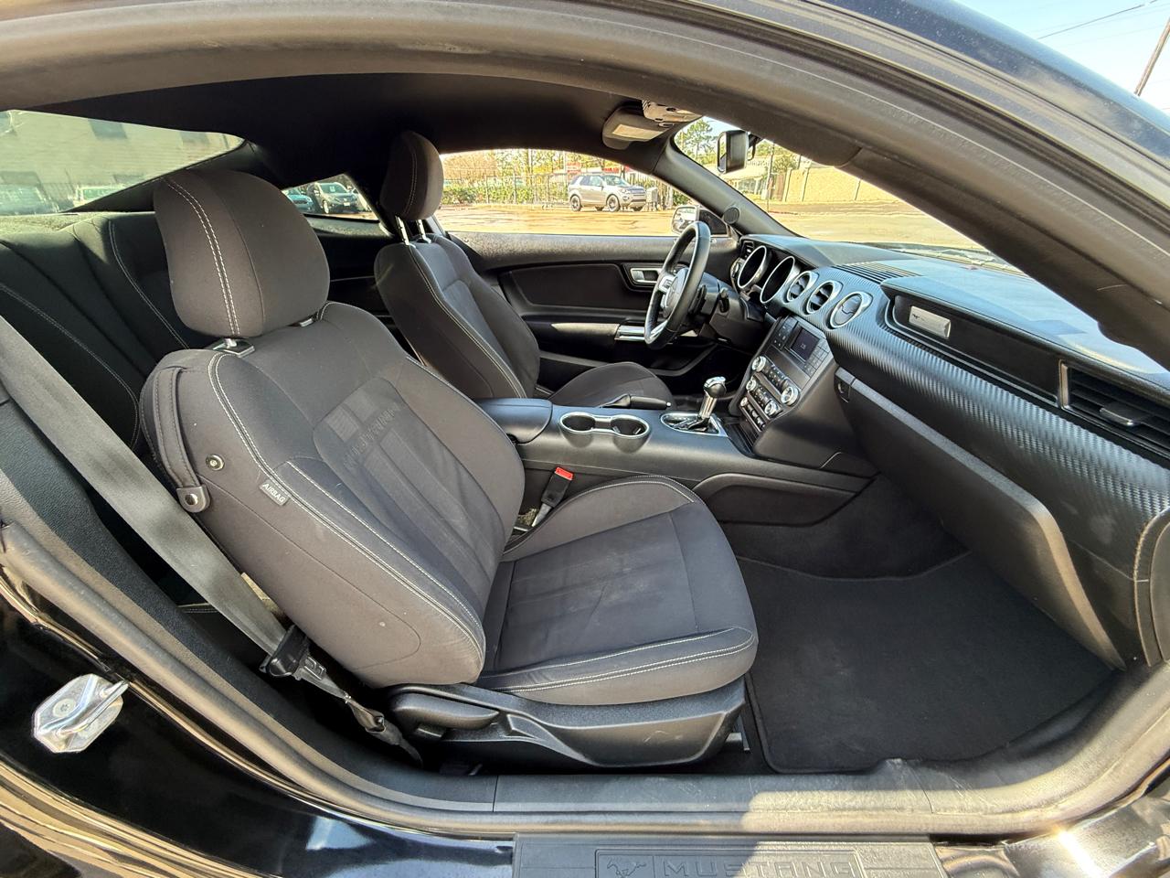 Ford Mustang EcoBoost Coupe 2019