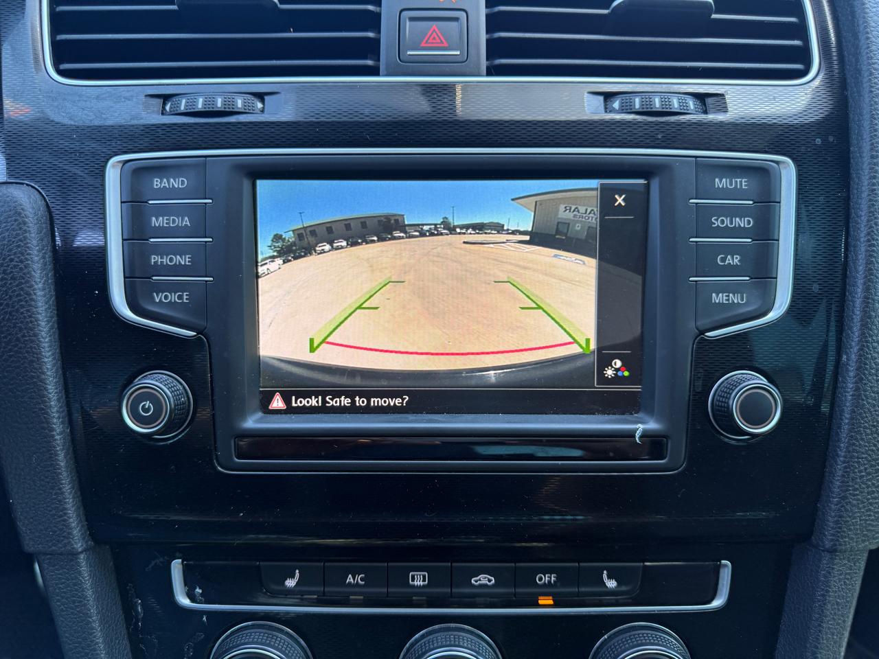 Volkswagen GTI Autobahn 6A 4-Door 2016