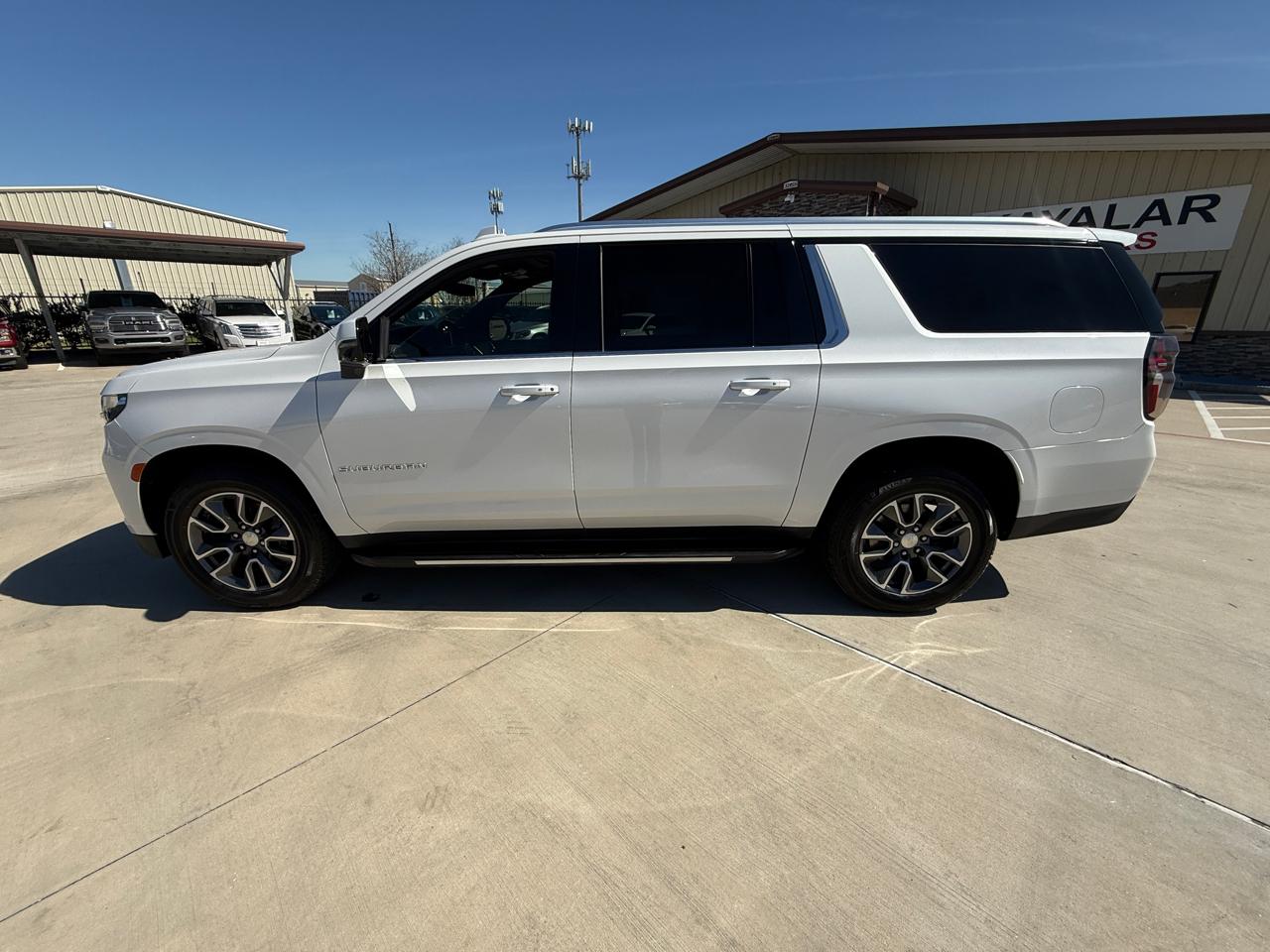 Chevrolet Suburban LT 2WD 2021