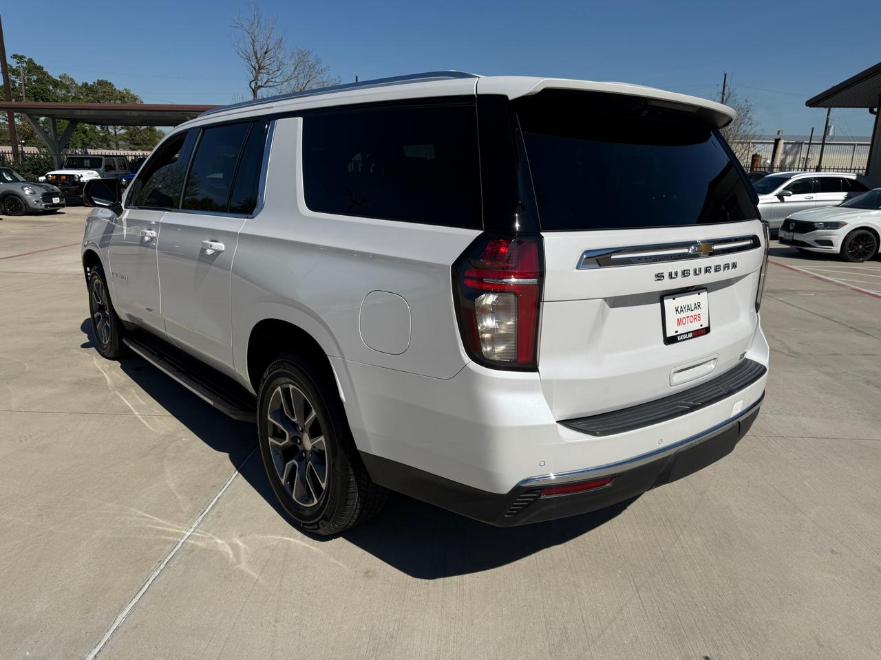 Chevrolet Suburban LT 2WD 2021
