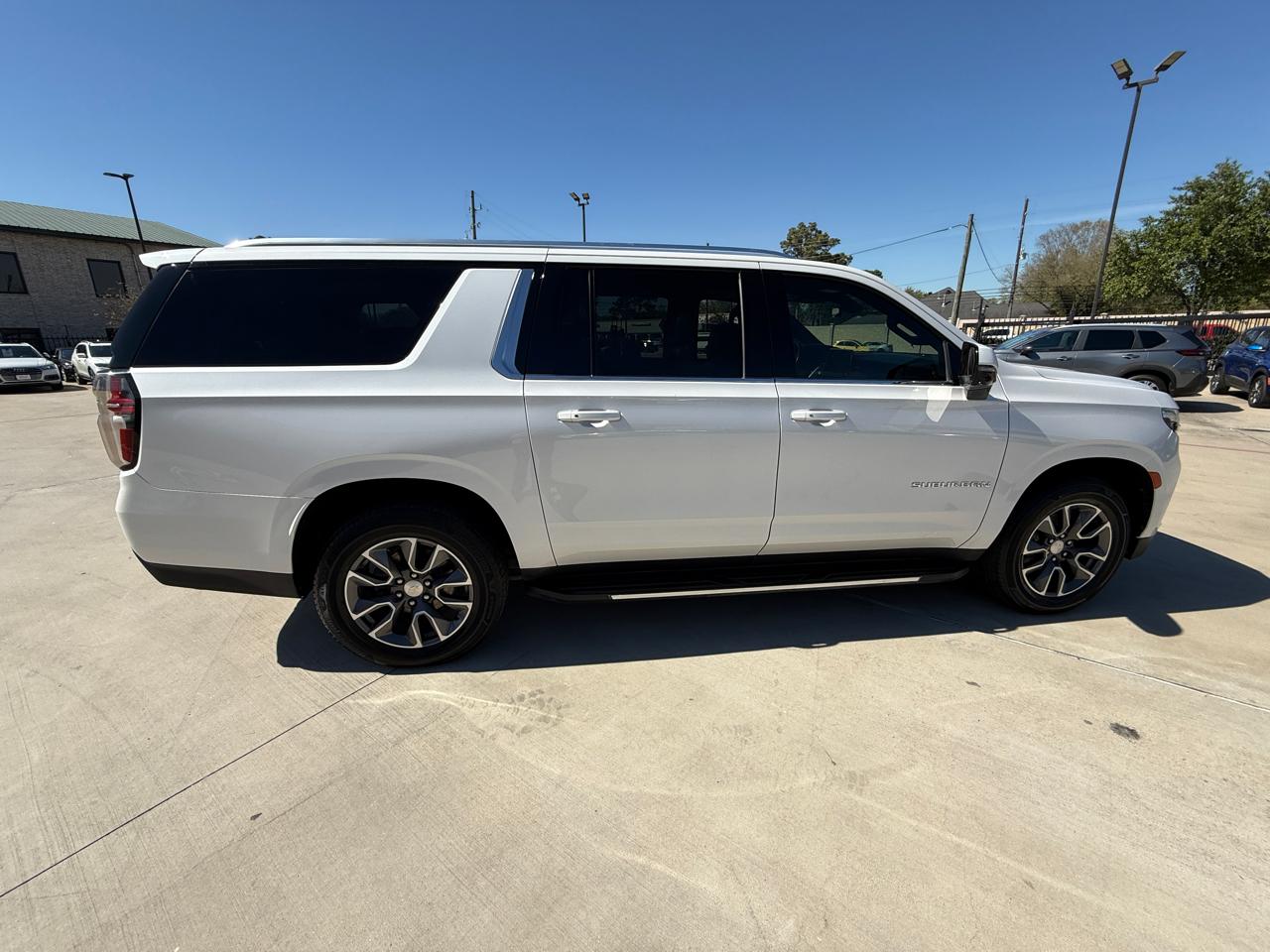 Chevrolet Suburban LT 2WD 2021