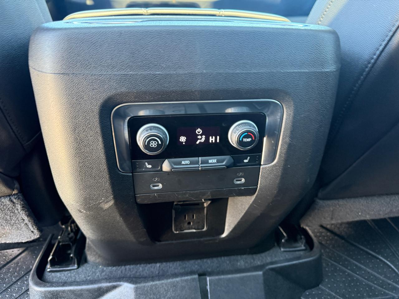 Chevrolet Suburban LT 2WD 2021