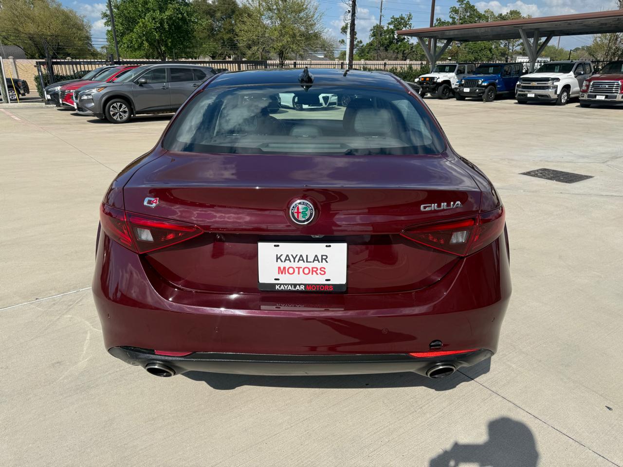 Alfa Romeo Giulia Base AWD 2019