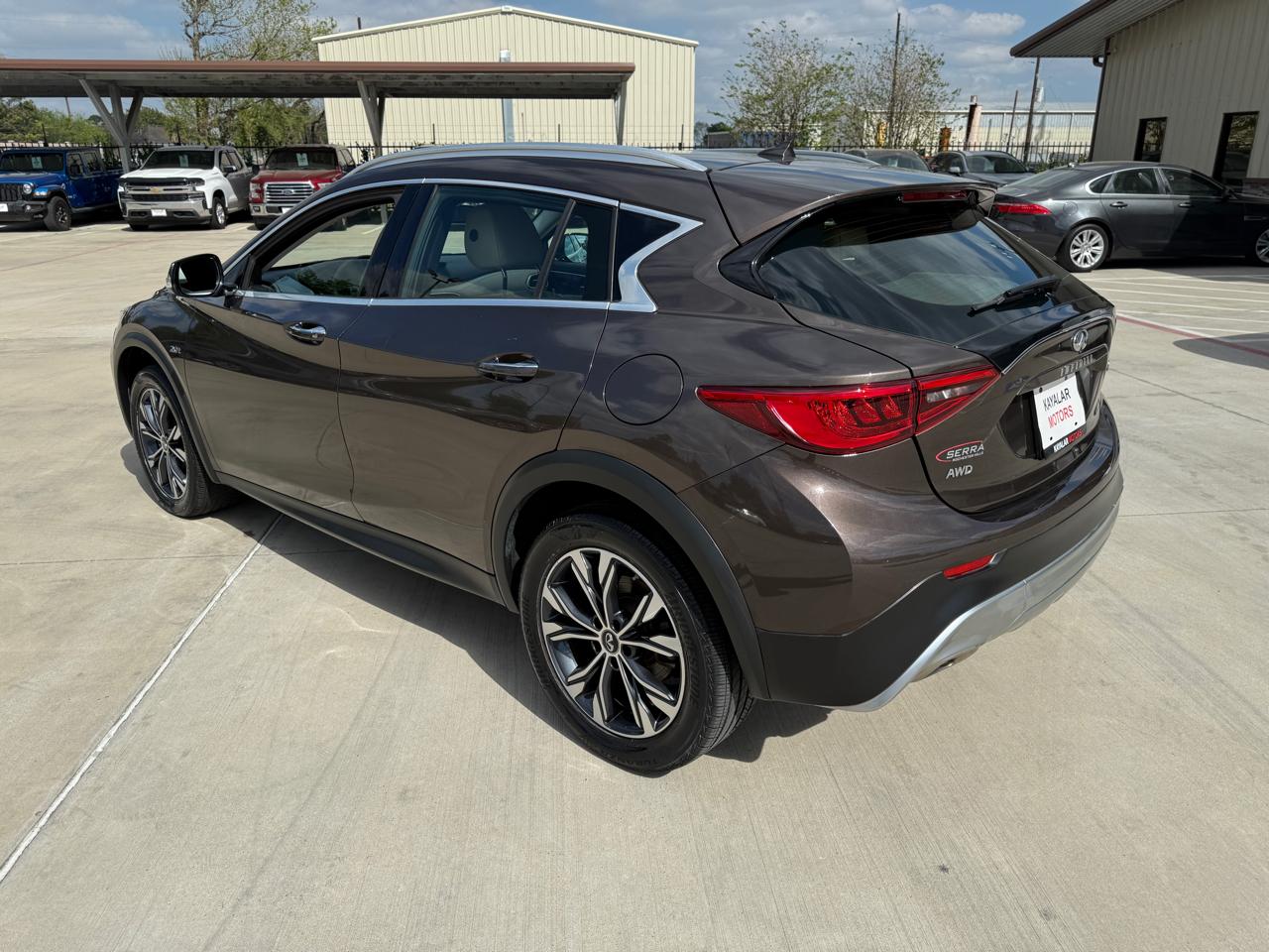 Infiniti QX30 Luxury AWD 2018