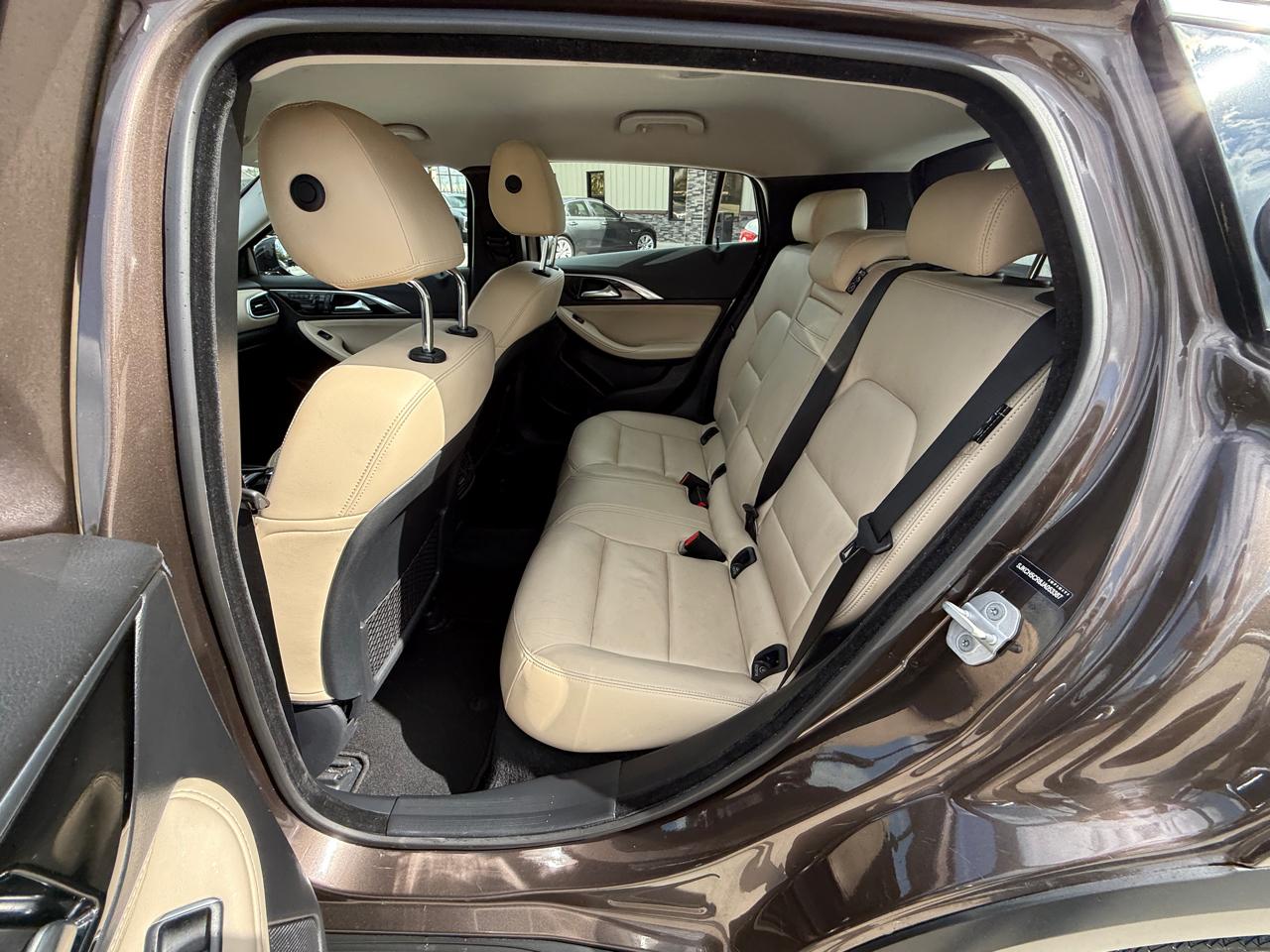 Infiniti QX30 Luxury AWD 2018