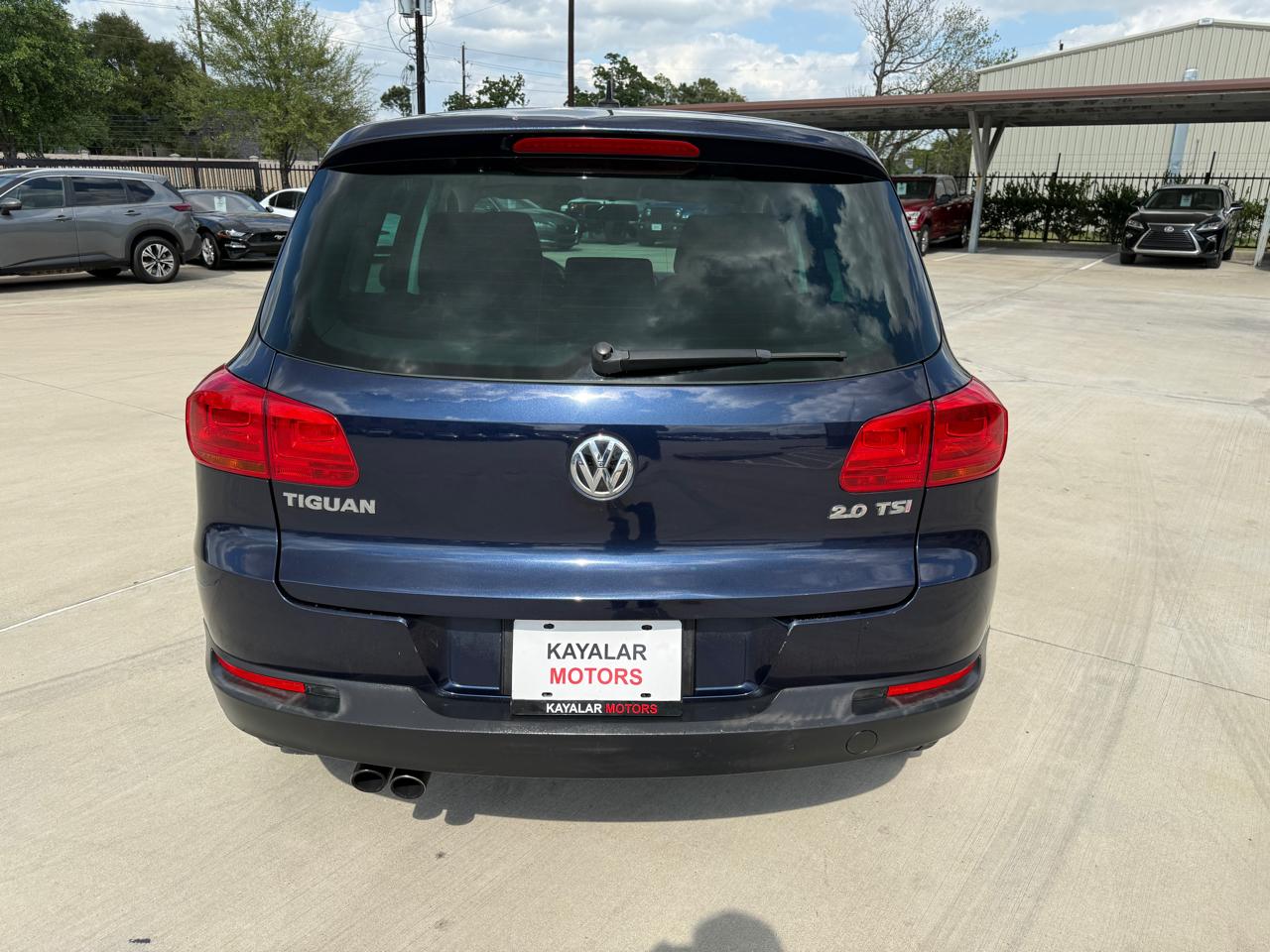 Volkswagen Tiguan S 2013