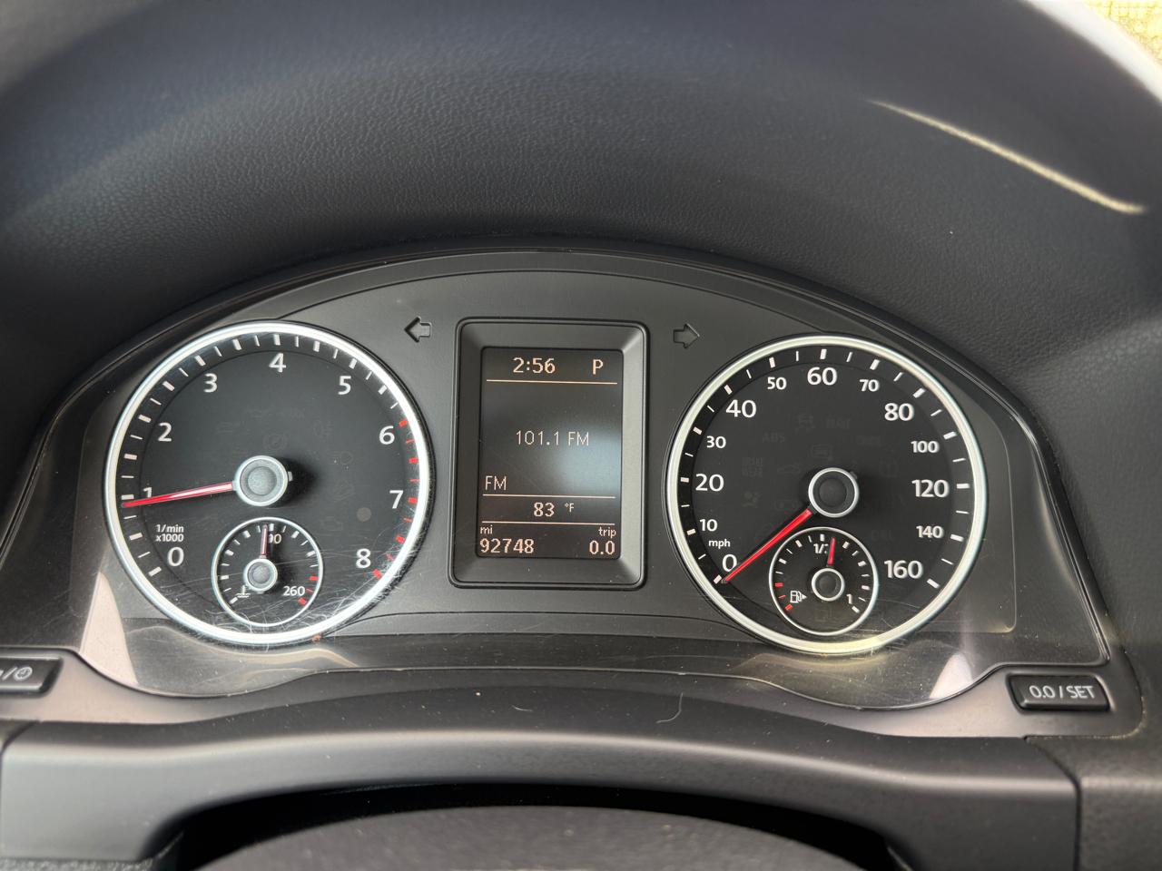 Volkswagen Tiguan S 2013