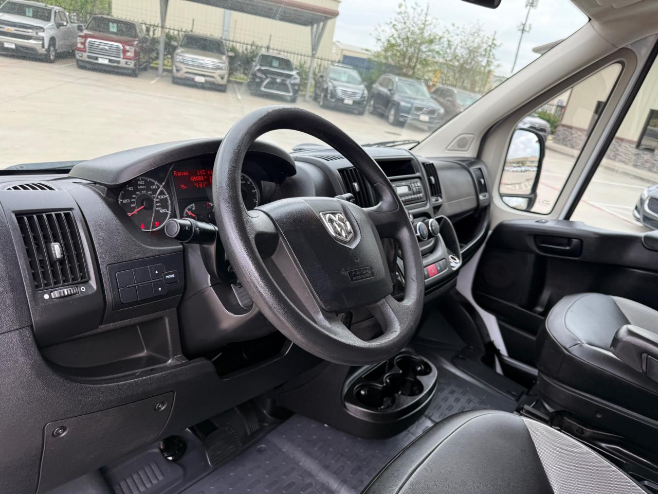 RAM Promaster 1500 Low Roof Tradesman 136-in. WB 2017